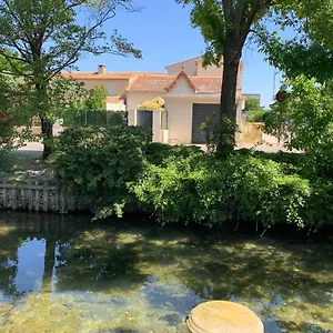 Petite Maison Près Du Centre LʼIsle-sur-la-Sorgue